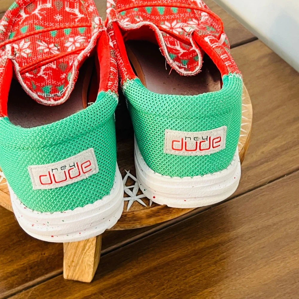 Hey Dude Wally Jolly Jingle Christmas Loafers Red Green Men 8 110066083